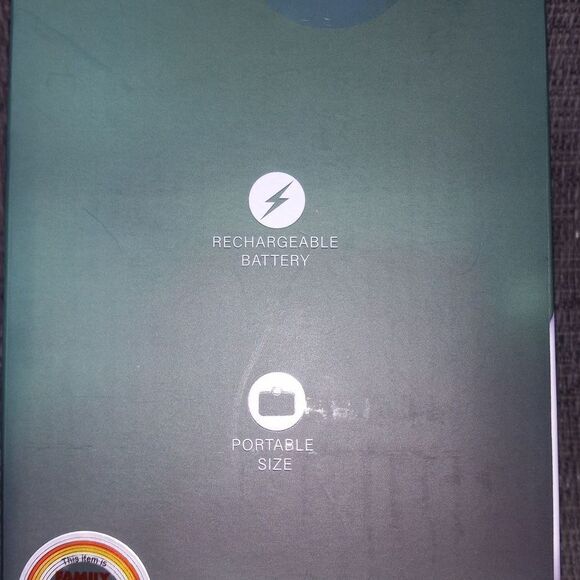 Panda Wireless Speaker With Earbuds - Picture 3 of 3